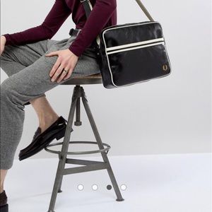 NWOT Fred Perry Classic Shoulder Bag